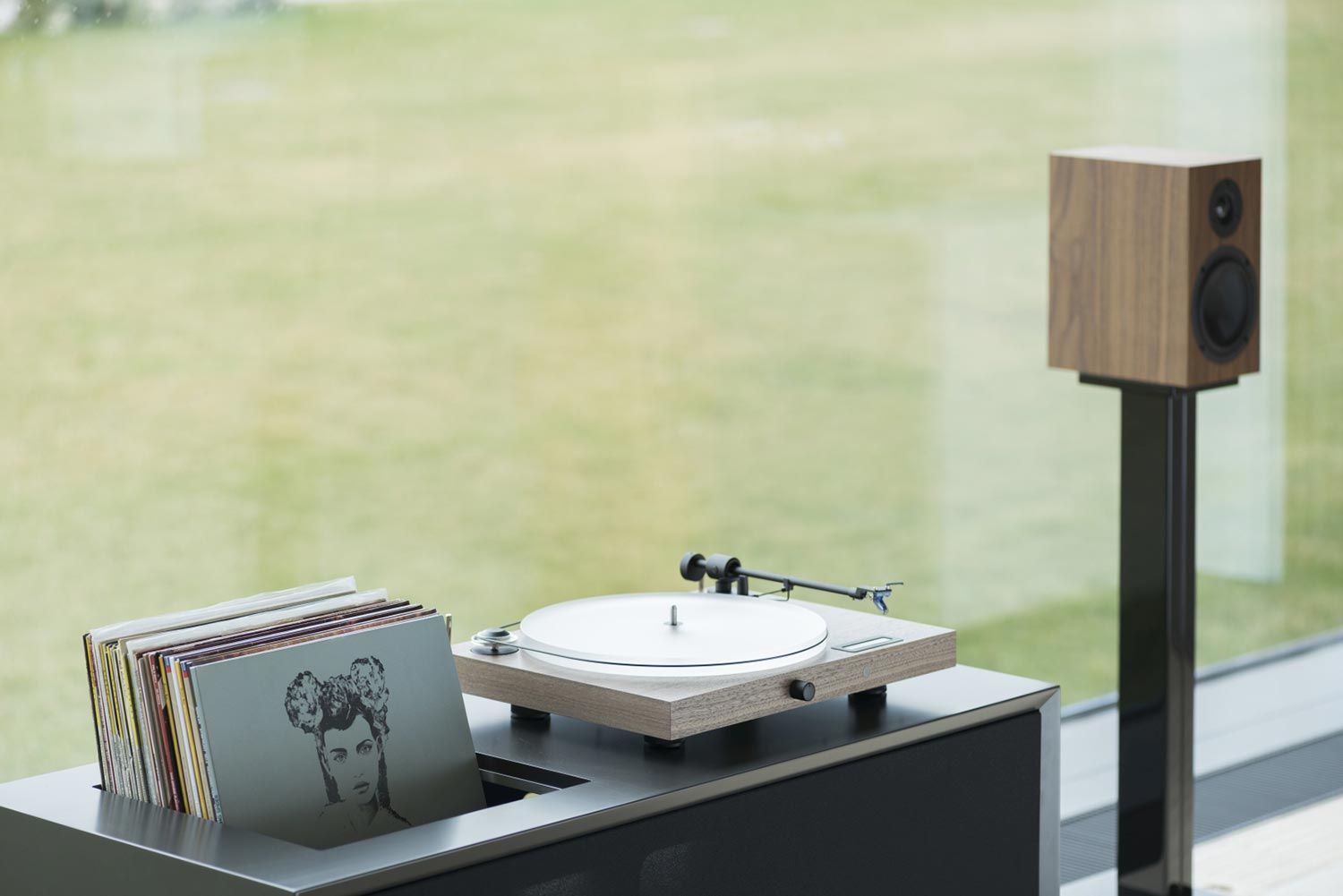 Pro-Ject Turntable